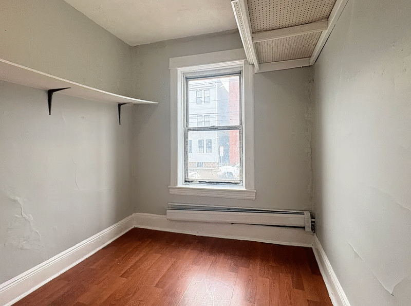115 Brown Pl APT 1, Jersey City, NJ 07305