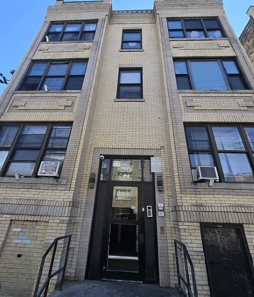 30 Bergen Ave #Gl, Jersey City, NJ 07305