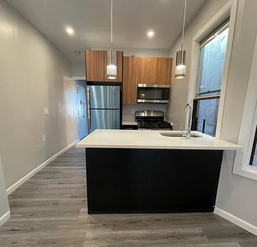 486 Mercer St #3R, Jersey City, NJ 07306