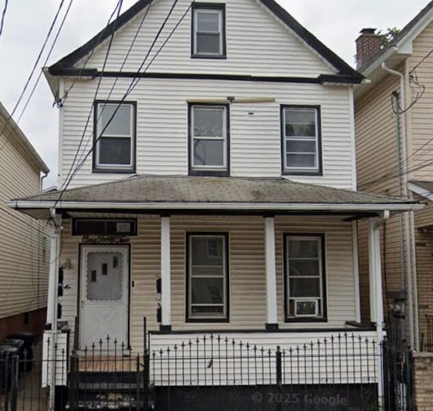 142 Court St #2, Elizabeth, Elizabethport, Nueva Jersey, 07206.
