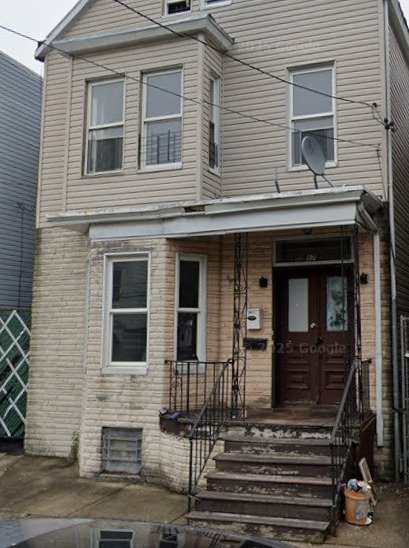 179 Parker St #2, Newark, Nueva Jersey, 07104.