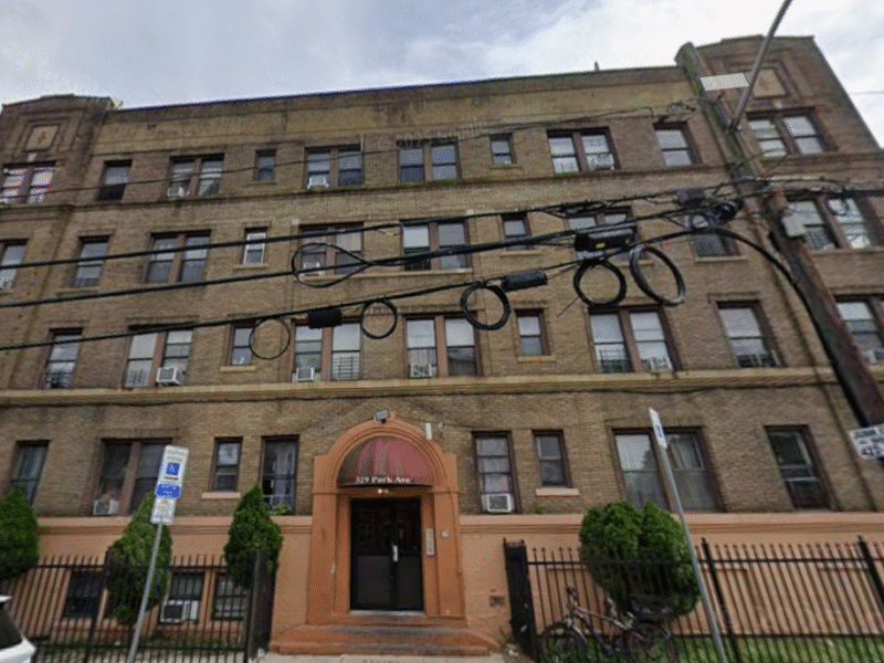 333 Park Ave APT 43, Newark, NJ 07107