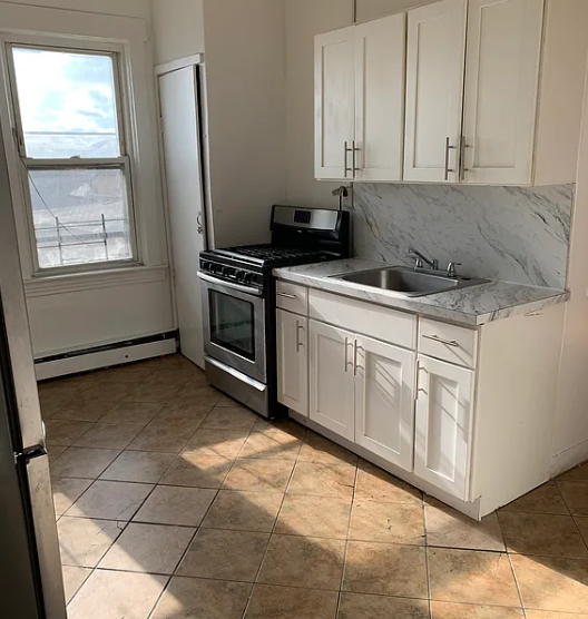 773 E 19th St #B4, Paterson, NJ 07501