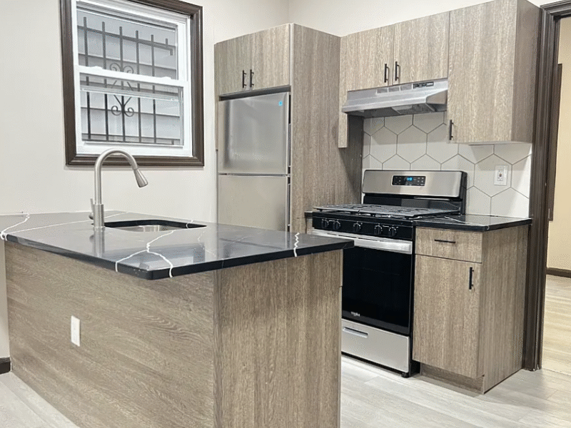 163 Elwood Ave #4, Newark, NJ 07104