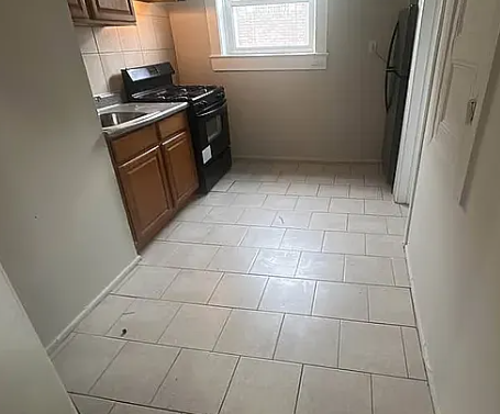 220 Roseville Ave #403, Newark, NJ 07107