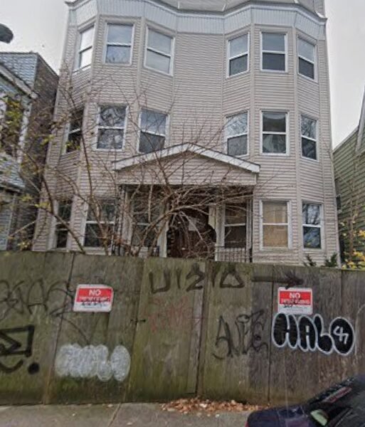 227 Clinton Ave #2L, Jersey City, Nueva Jersey, 07304.