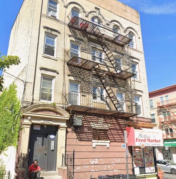 233 Littleton Ave #Unit 11, Newark, Nueva Jersey, 07103.