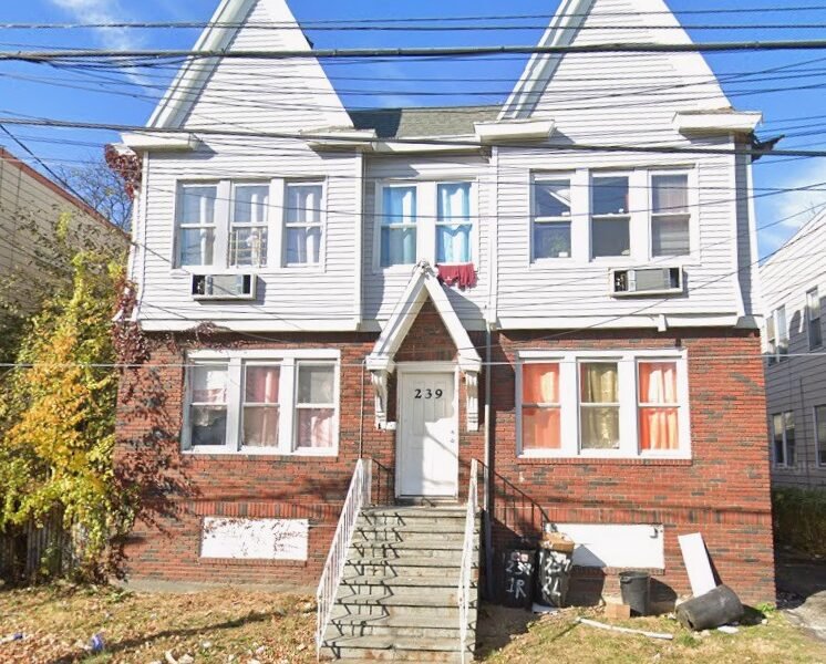 239 Columbia Ave #1L, Irvington, Nueva Jersey, 07111.