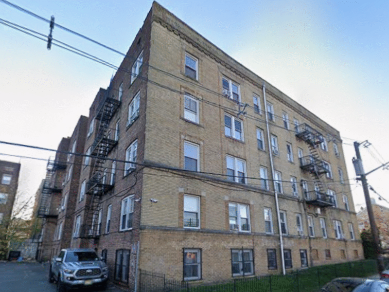 383 Clifton Ave #R10, Newark, NJ 07104