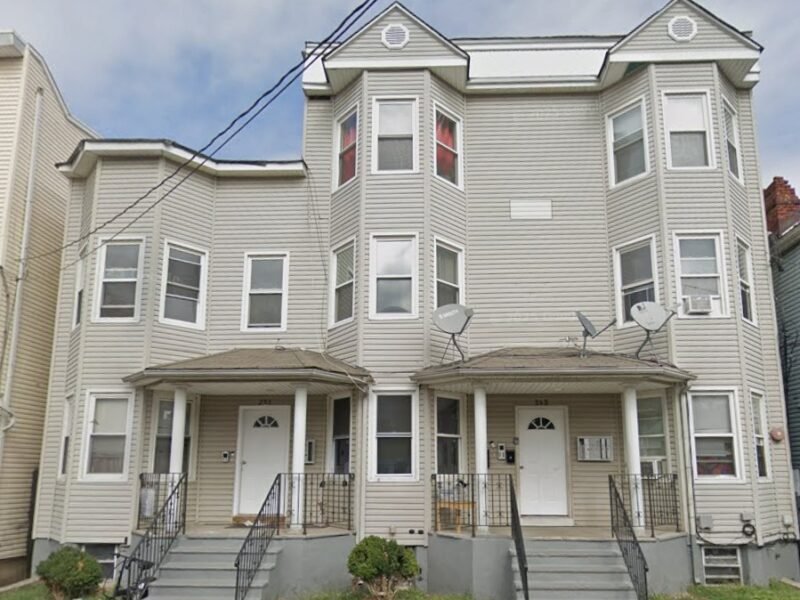 249-251 Inslee #2R, Elizabeth, Nueva Jersey, 07206.