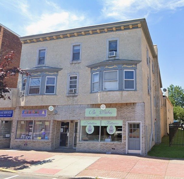 285 Somerset St #4, North Plainfield, NJ 07060