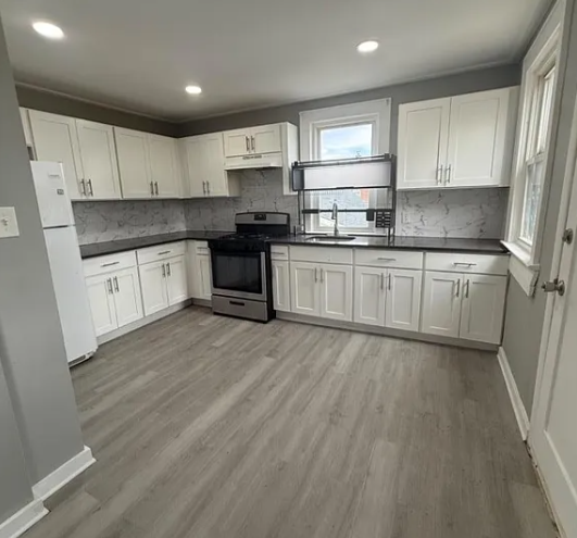 25 W 15th St #2, Linden, NJ 07036
