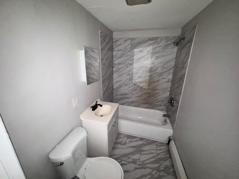 53 Tillinghast St APT 2R, Newark, NJ 07108