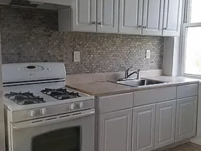 572 Springfield Ave #301, Newark, NJ 07103