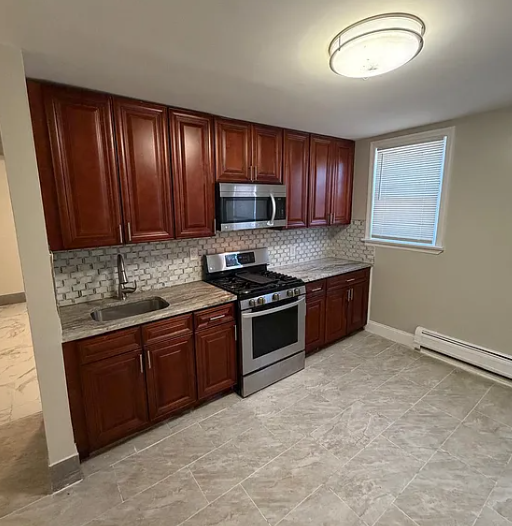 563 Fulton St APT 1, Elizabethport, NJ 07206