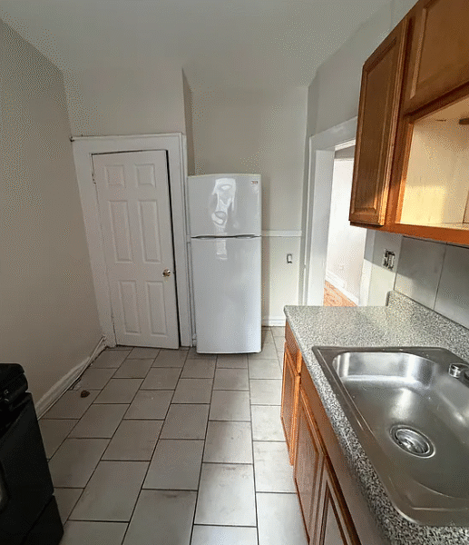 333 Park Ave #1, Newark, NJ 07107