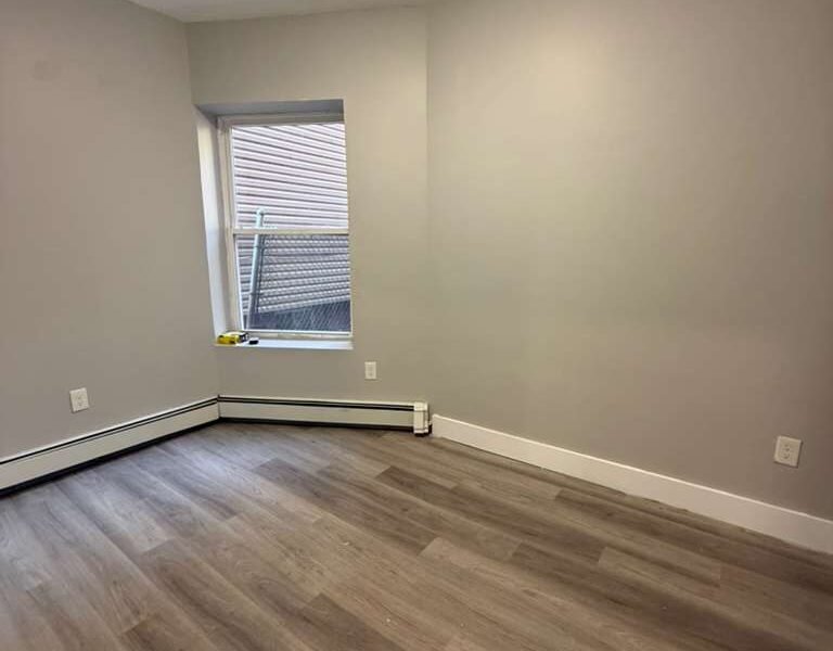 117 Wade St #1G, Jersey City, Nueva Jersey, 07305.