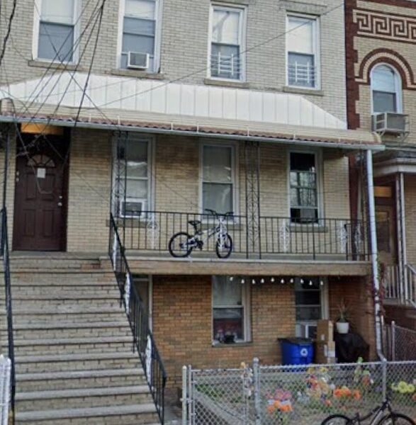 45 E 26th St #1, Bayonne, Nueva Jersey, 07002.