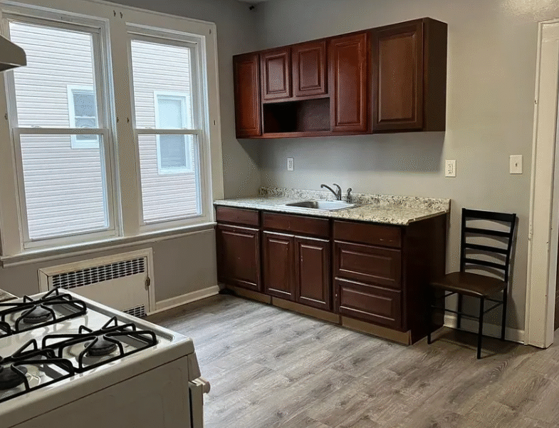 161 Norman Rd Apt 2 Newark, NJ 07106