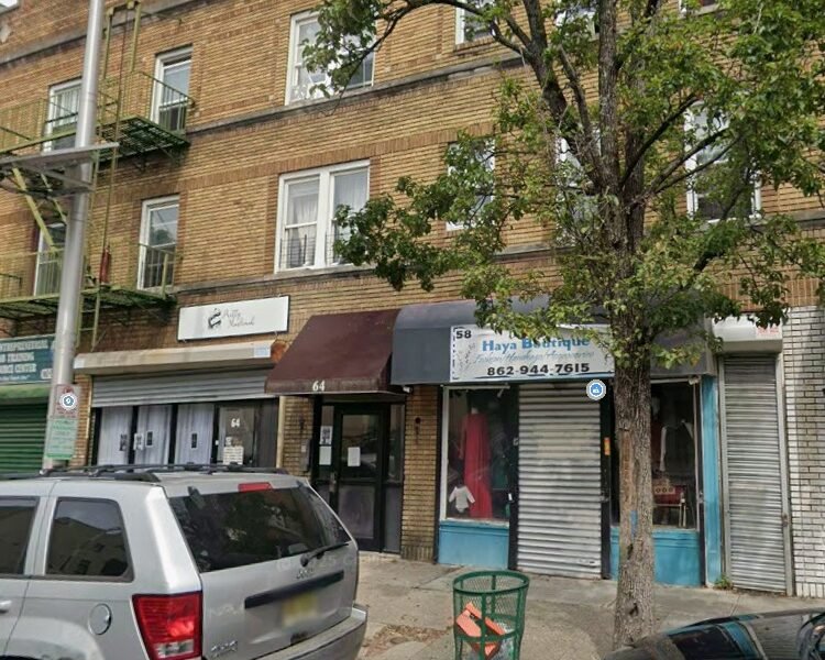 52-64 4th Avenue #64, East Orange, Nueva Jersey, 07017.