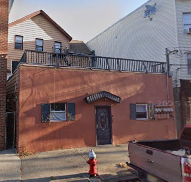 52 Harrison #4, Jersey City, Nueva Jersey, 07304.