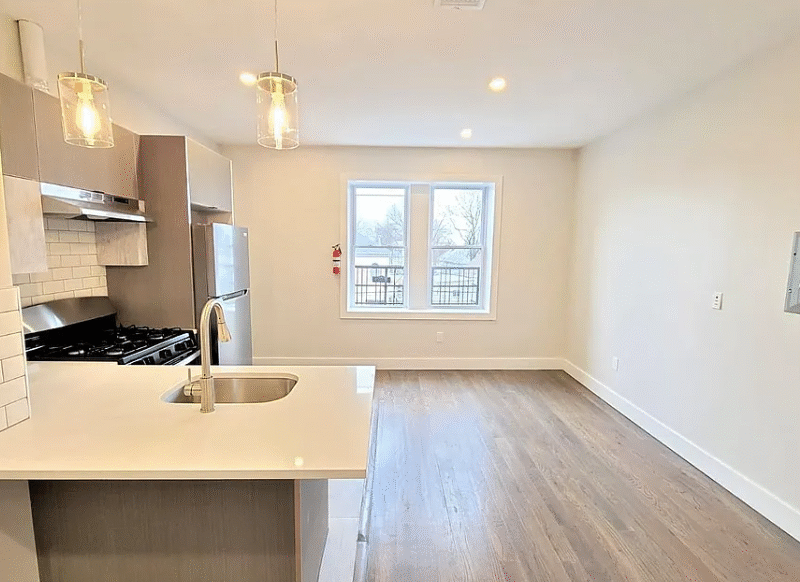 535 Hawthorne Ave APT 104, Newark, NJ 07108