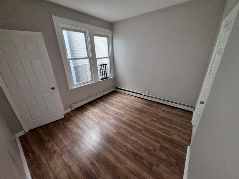 53 Tillinghast St APT 2R, Newark, NJ 07108