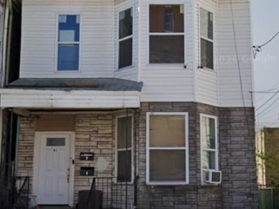 61 Orient Ave #2, Jersey City, Nueva Jersey, 07305.