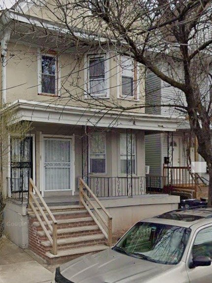 746 S 16 #1, Newark, Nueva Jersey, 07103.