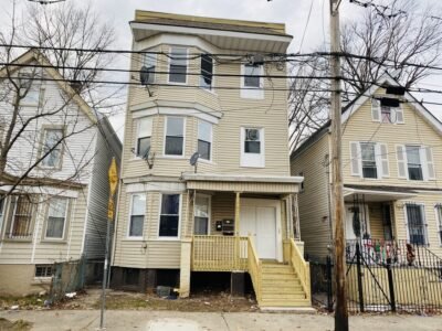 791 S 15th St #3, Newark, Nueva Jersey, 07108.