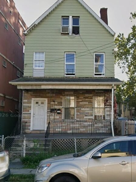 954 E Grand #3, Elizabeth, Nueva Jersey, 07201.