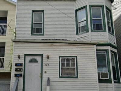 97 Fabyan Place #1, Newark, Nueva Jersey, 07108.