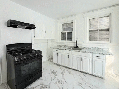 822 S 16th St Floor 2, Newark, NJ 07108