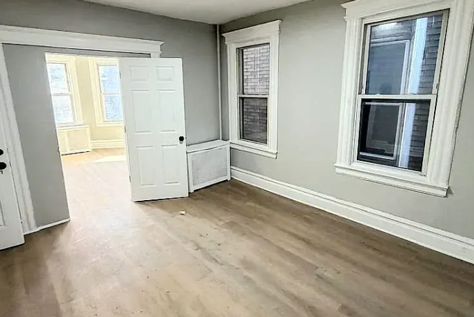 822 S 16th St Floor 2, Newark, NJ 07108