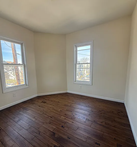 826 S 15th St Floor 3, Newark, NJ 07108