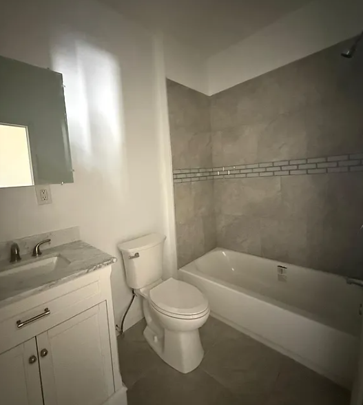 826 S 15th St Floor 3, Newark, NJ 07108