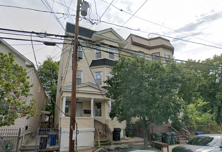 256 S 11th St #3, Newark, NJ 07107