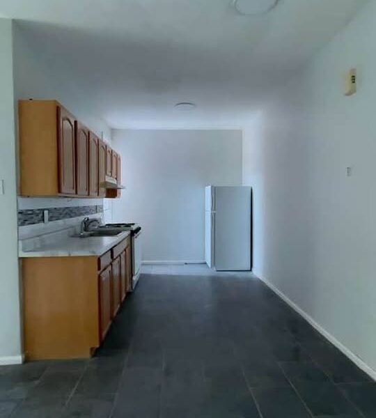 383 Clifton Ave #L5, Newark, Nueva Jersey, EE. UU.