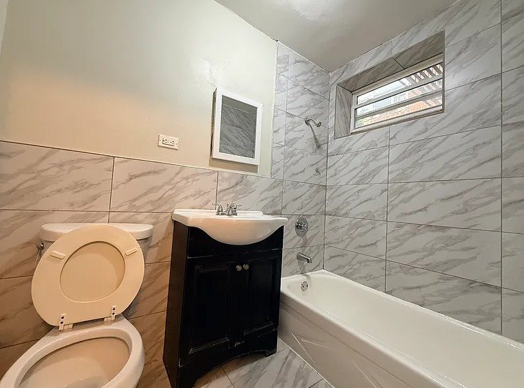 111 Lincoln Ave #6A, Newark, Nueva Jersey, EE. UU.