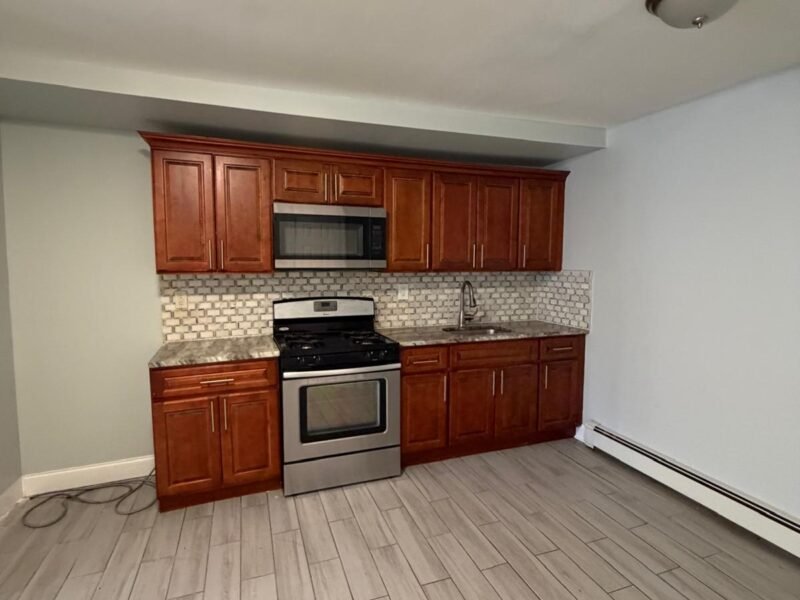 45 E 26th St #1, Bayonne, Nueva Jersey, EE. UU.