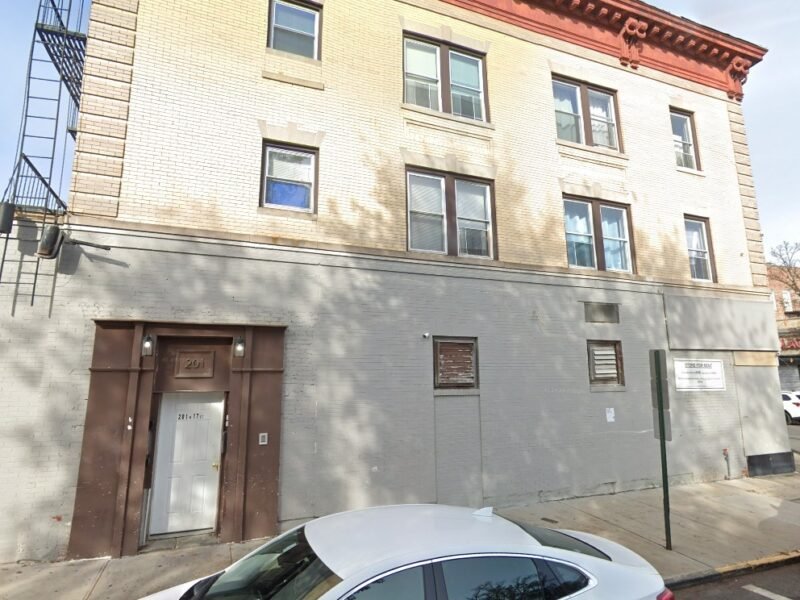 201 North 17th Street #2B, East Orange, Nueva Jersey, EE. UU.