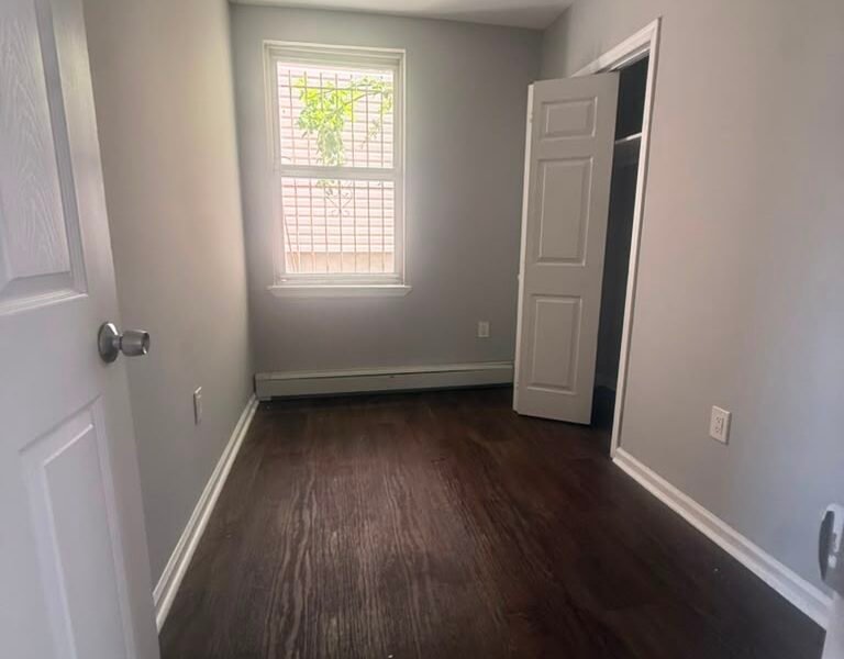 313 Court Street #1R, Elizabeth, Nueva Jersey, EE. UU.