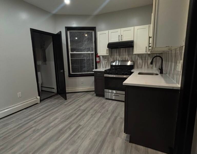 305 Magnolia Avenue #3, Elizabeth, Nueva Jersey, EE. UU.