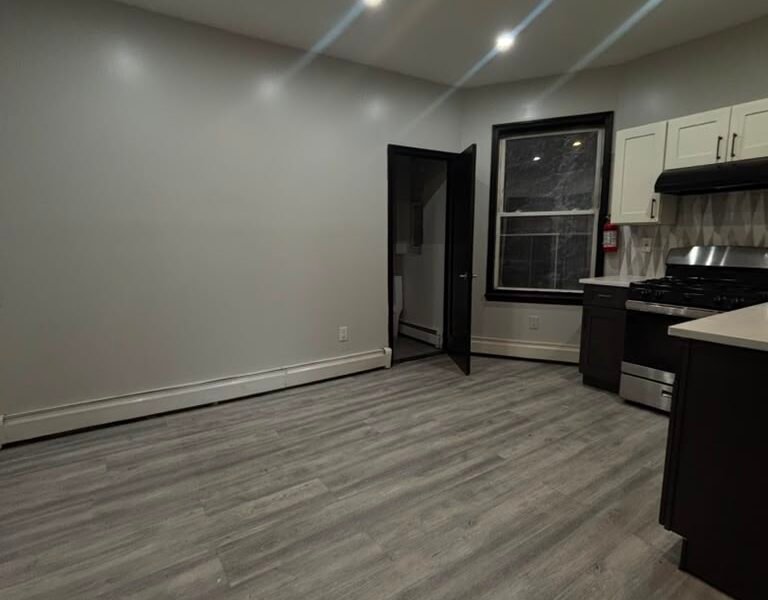 305 Magnolia Avenue #3, Elizabeth, Nueva Jersey, EE. UU.